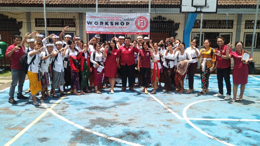 kjainata_goes_school_smk1 _seririt